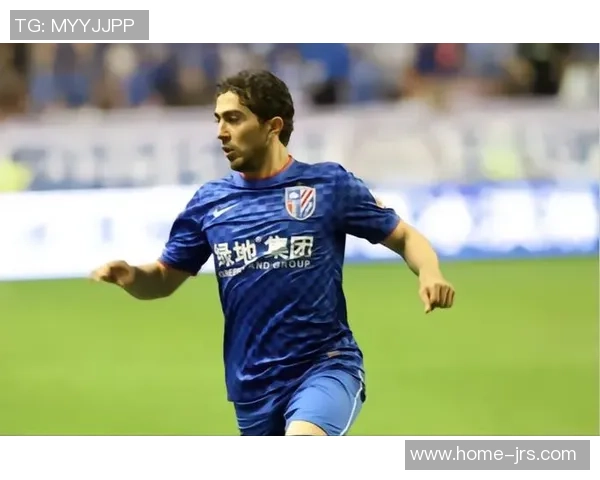 2014年申花与富力激战回顾球场上的激情与荣耀交织的瞬间