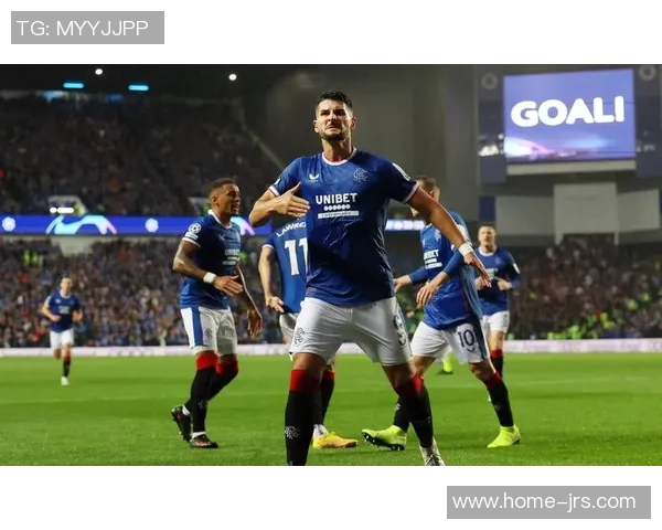 尤文图斯与曼联欧冠杯对决精彩回顾与战术分析